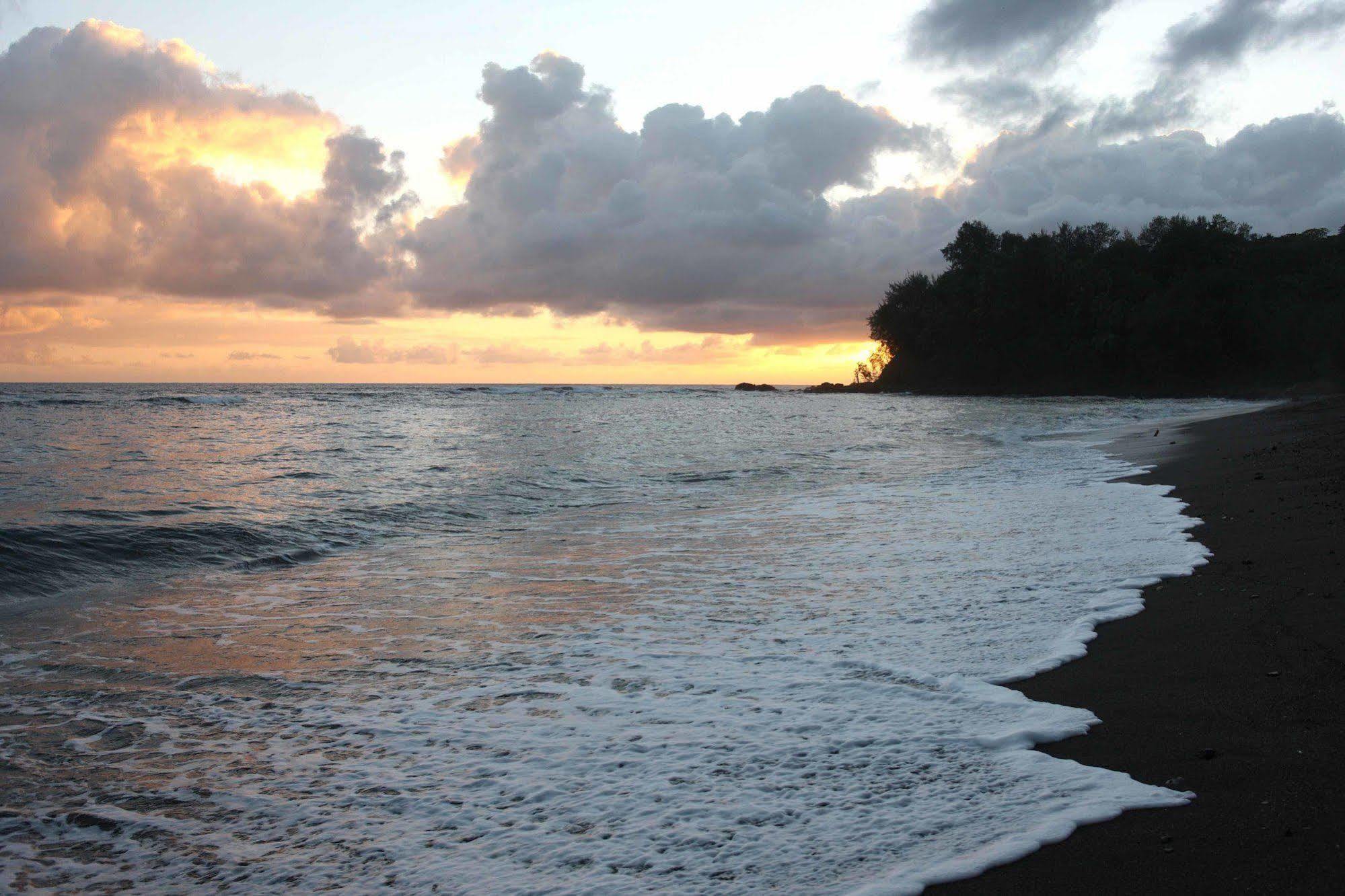 Friendly Beach Looukeureus Exterior foto